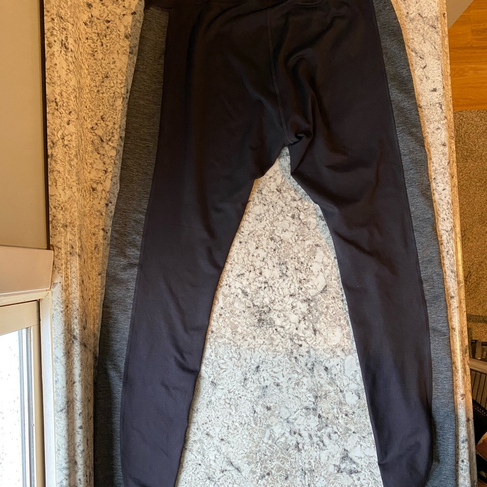 Two Gear Workout Gear size XL Black with grey